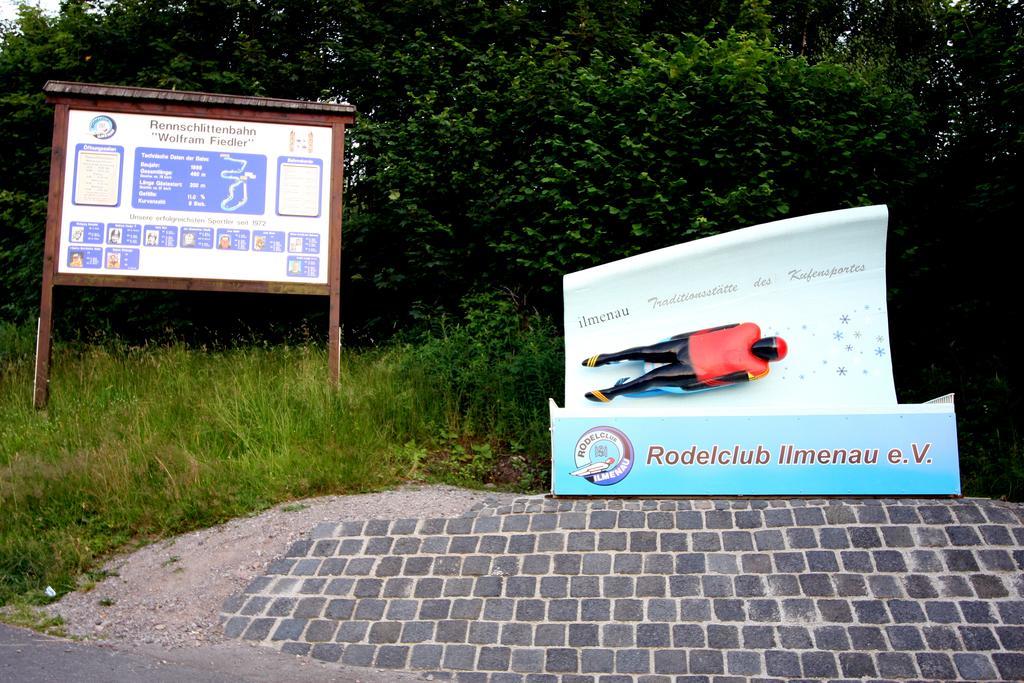 Ilmenauer Hof Hotell Exteriör bild