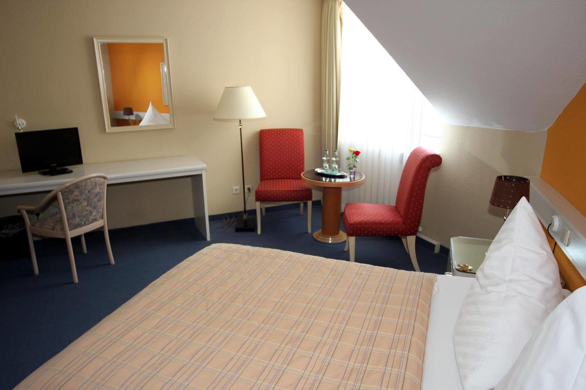 Ilmenauer Hof Hotell Exteriör bild