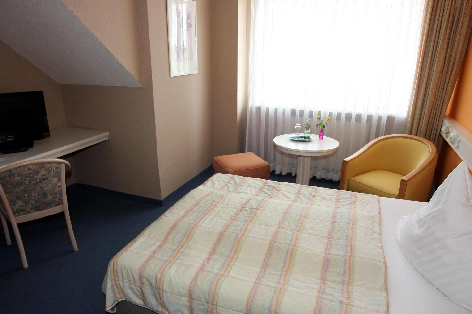 Ilmenauer Hof Hotell Exteriör bild